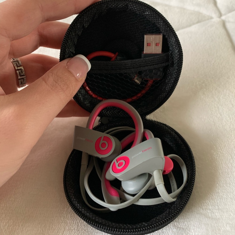 PowerBeats3 Wireless Gently Used